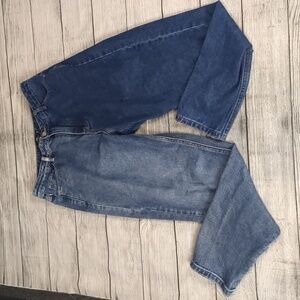 Missguided riot high rise mom Jeans size 8